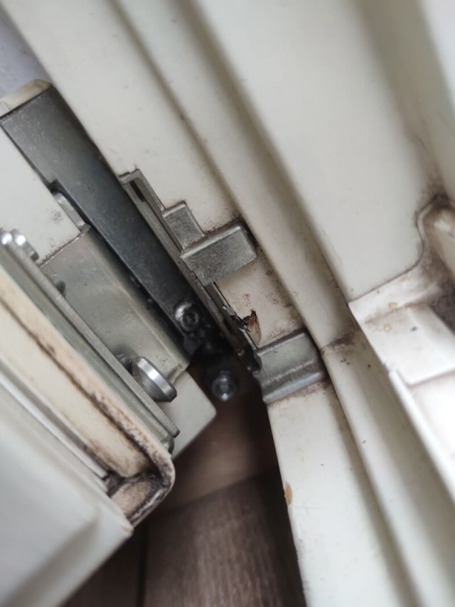 Oprava balkonových dveří, které drhly – realizace v Hradci Králové