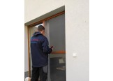 Zaměření a montáž okenních žaluzií a sítí