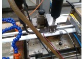 Dodatečná extruze těsnicího profilu na zasklívací lišty u plastového okna
